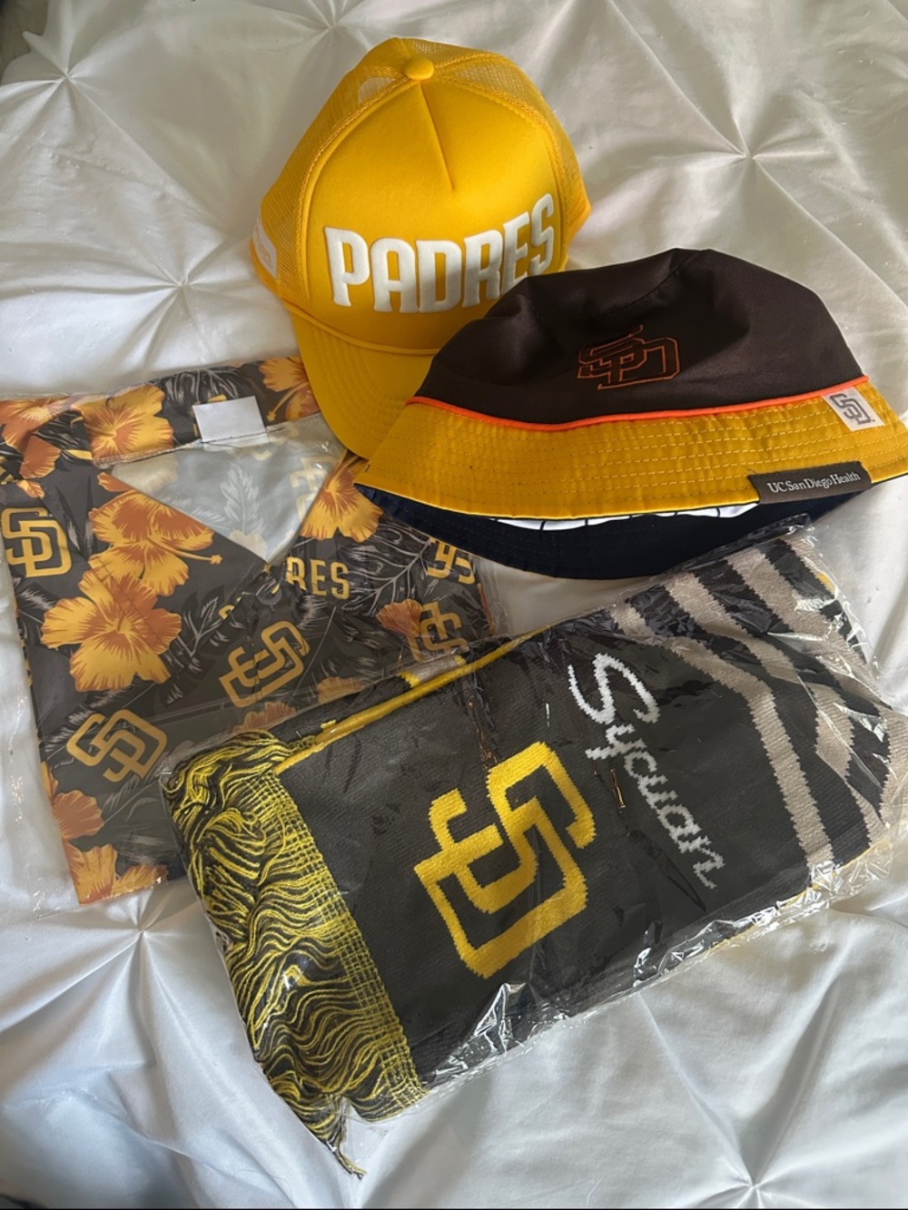 Padres yellow cap, bucket hat and aloha shirt ADDED SCARF bundle!